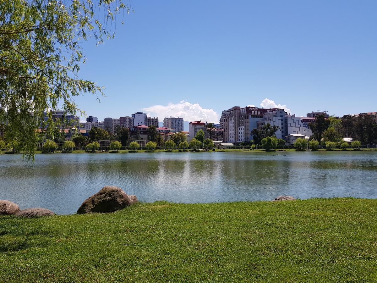 Apartament Gia Batumi Luaran gambar