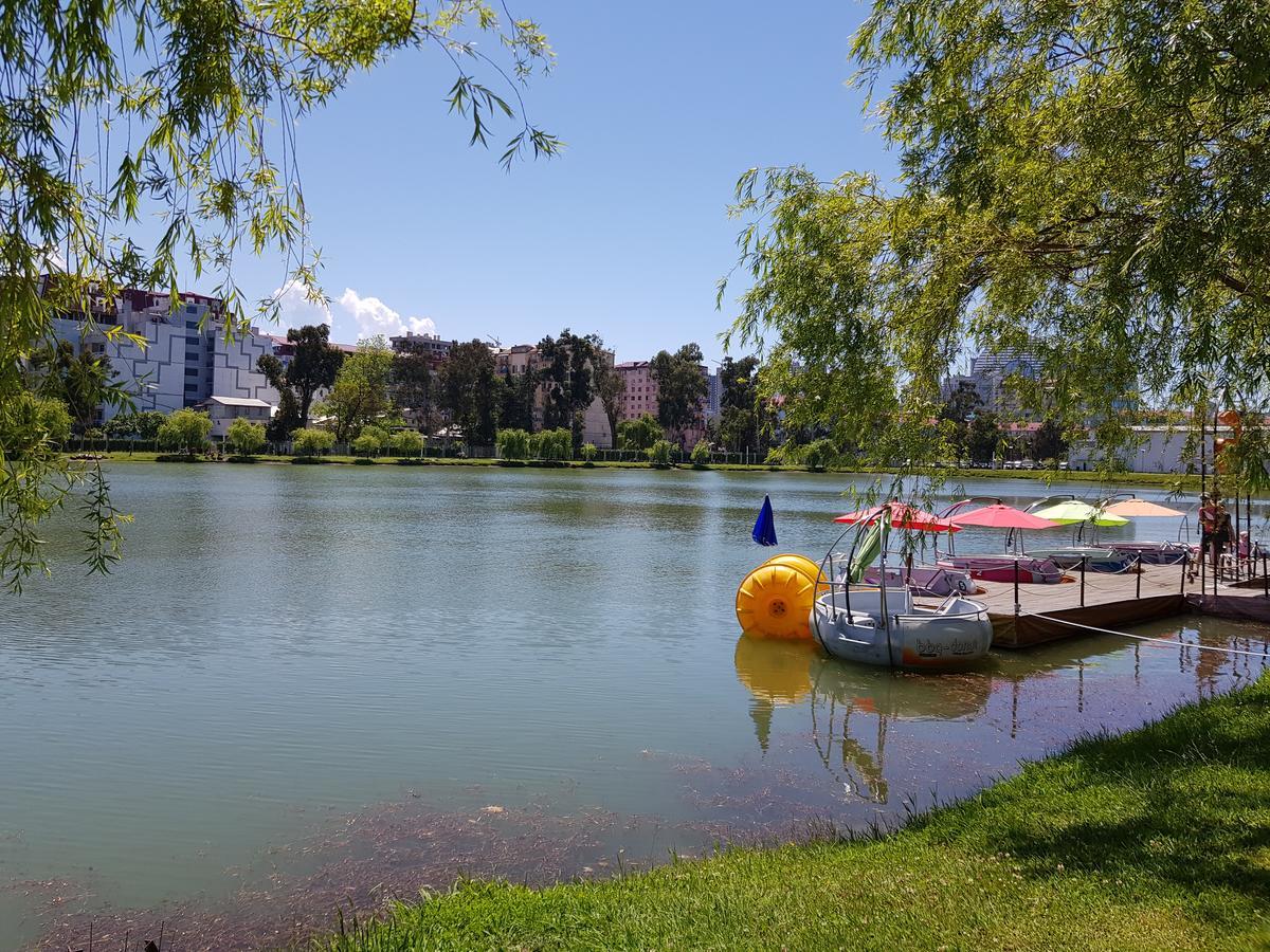 Apartament Gia Batumi Luaran gambar