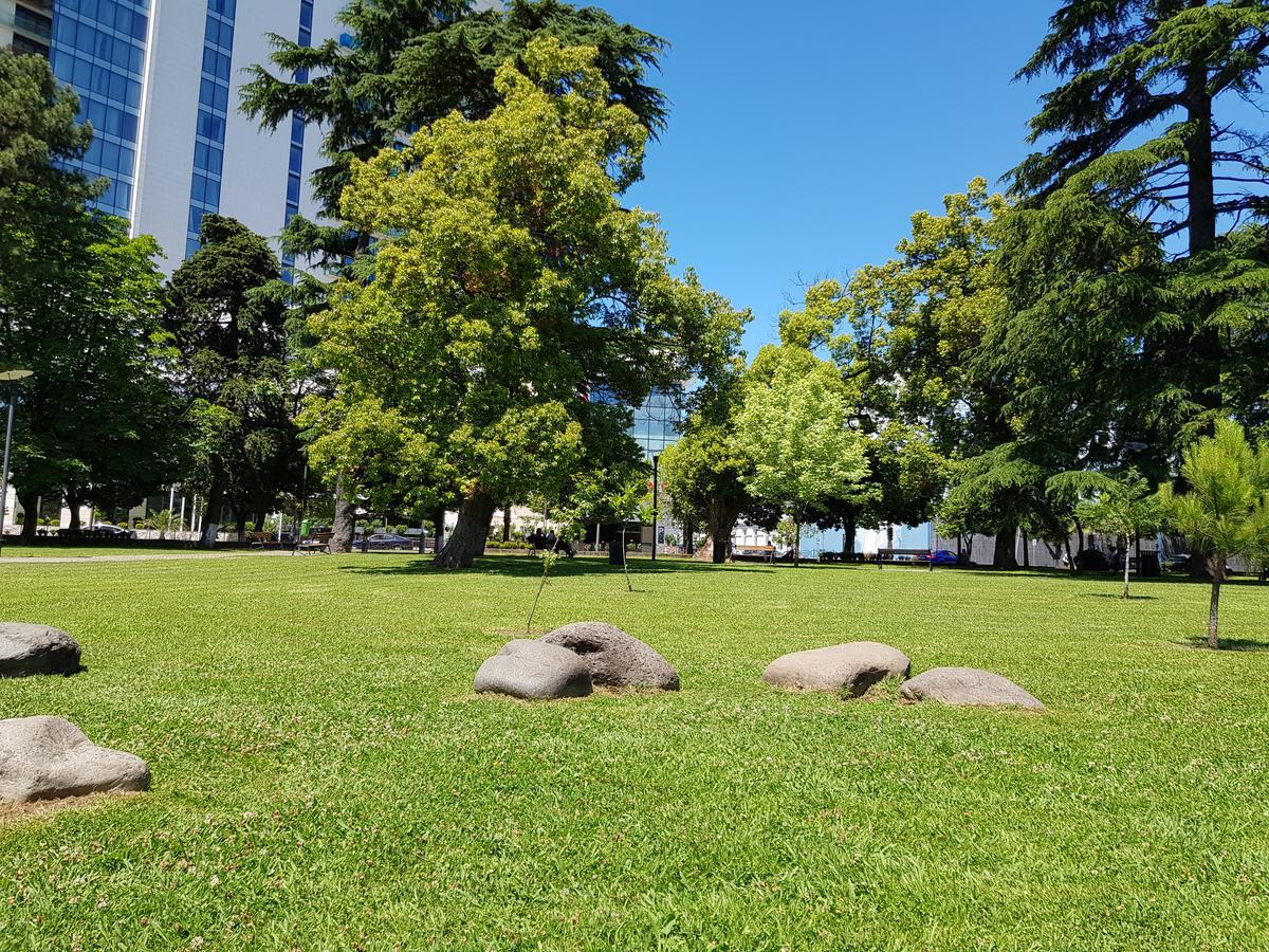 Apartament Gia Batumi Luaran gambar