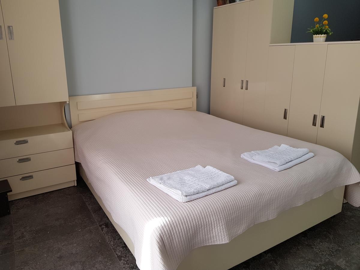 Apartament Gia Batumi Luaran gambar