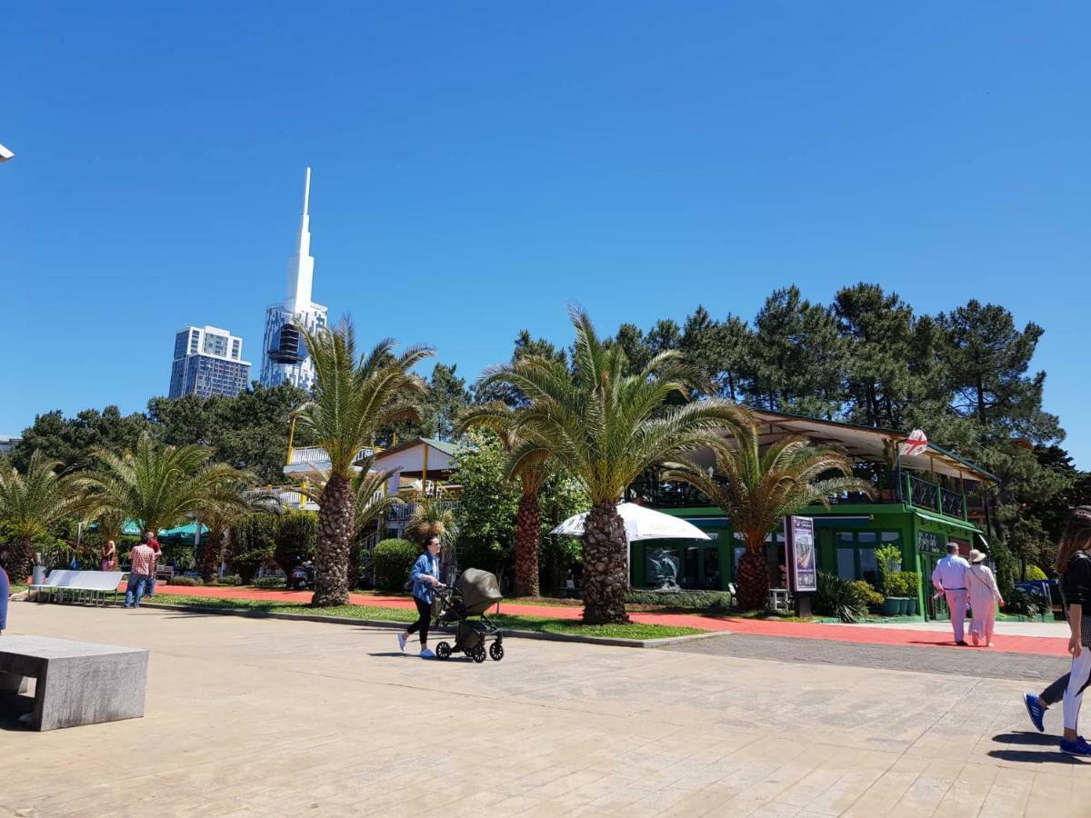 Apartament Gia Batumi Luaran gambar